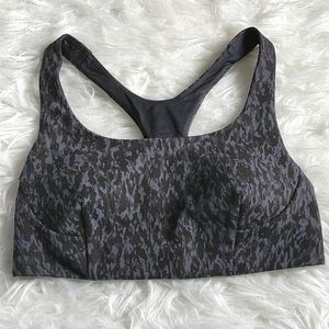 Women lululemon sports bra
